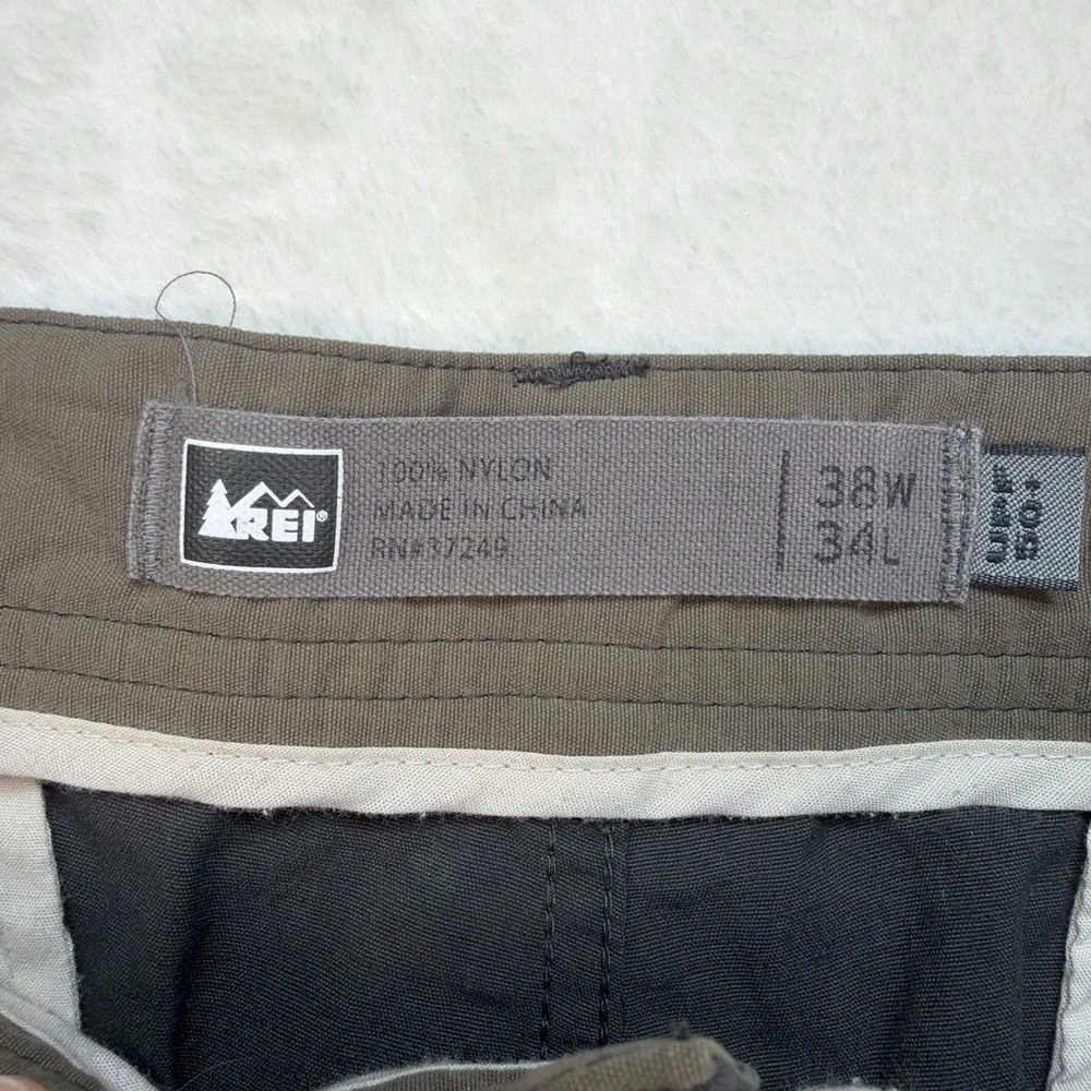 REI Hiking‎ Pants Men's 38x34 Gray Nylon Outdoor Trail UPF 50 Lightweight